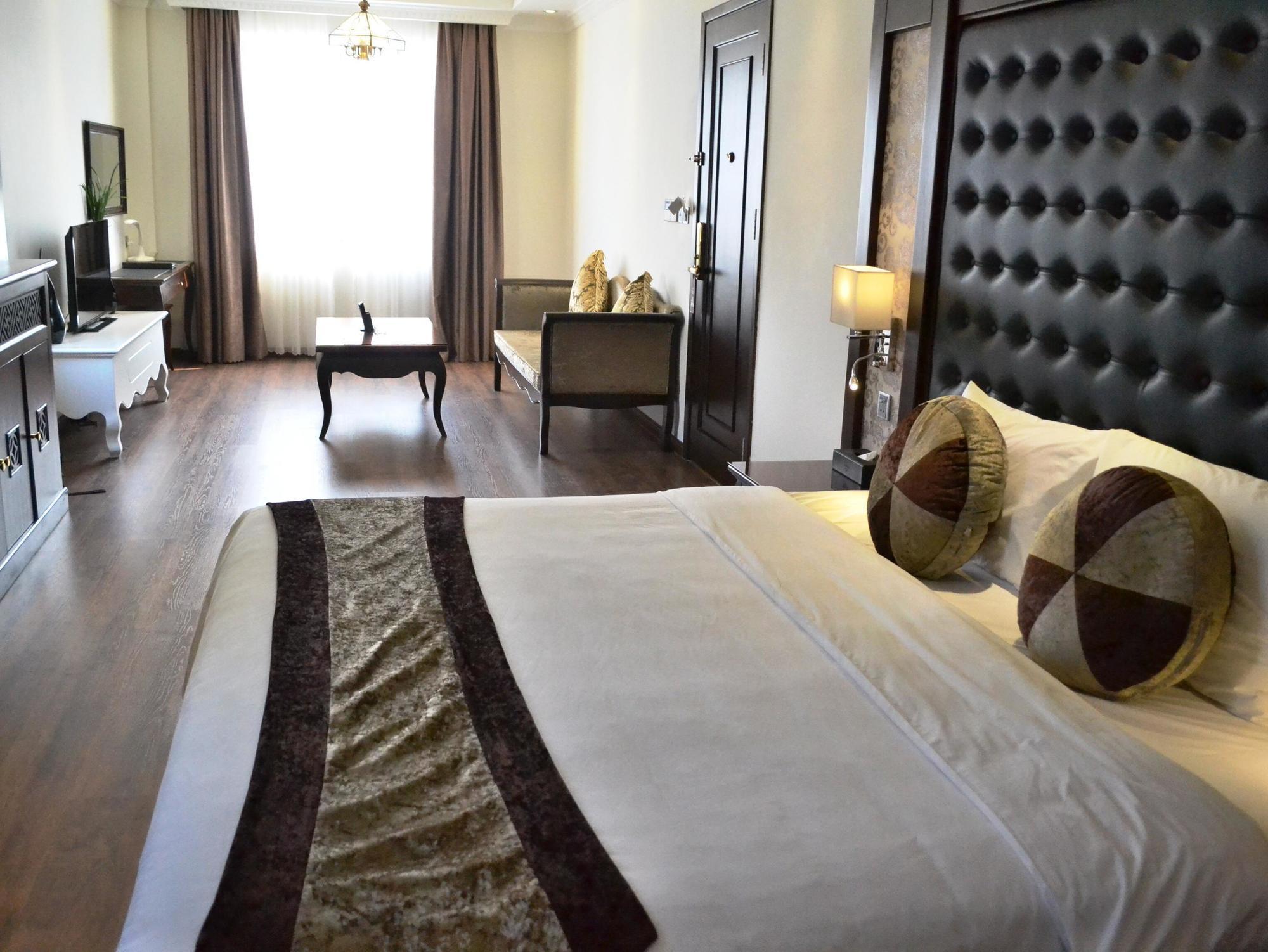 City Bay Hotel Ha Long Bagian luar foto