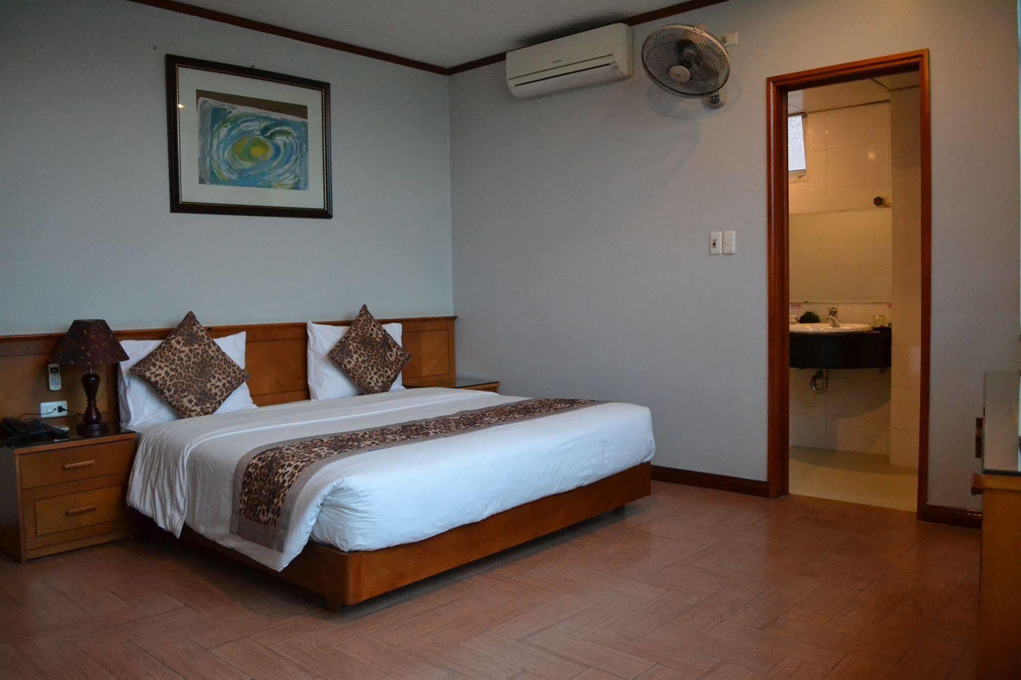 City Bay Hotel Ha Long Bagian luar foto